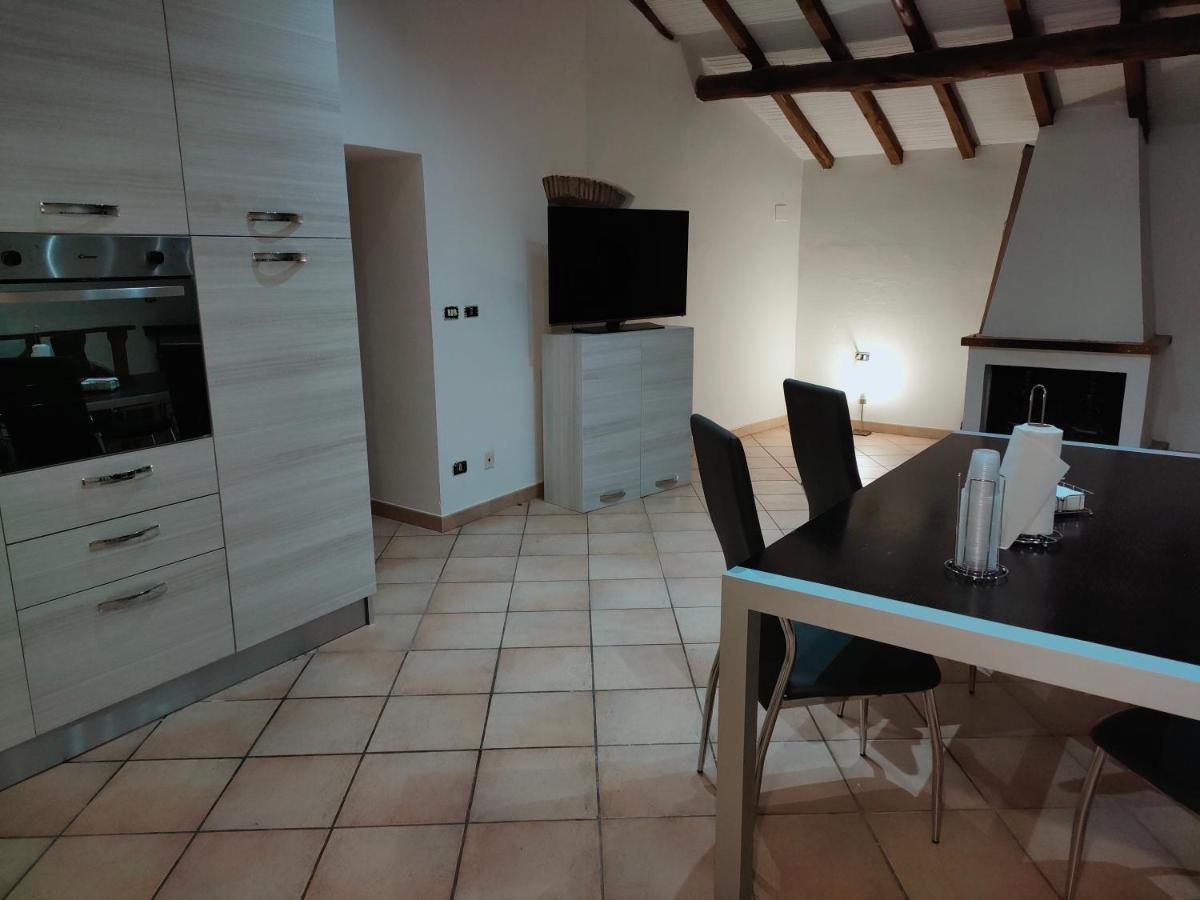 Francigena Viterbo Apartment Con Parcheggio Gratuito A Soli 2 Minuti Eksteriør billede
