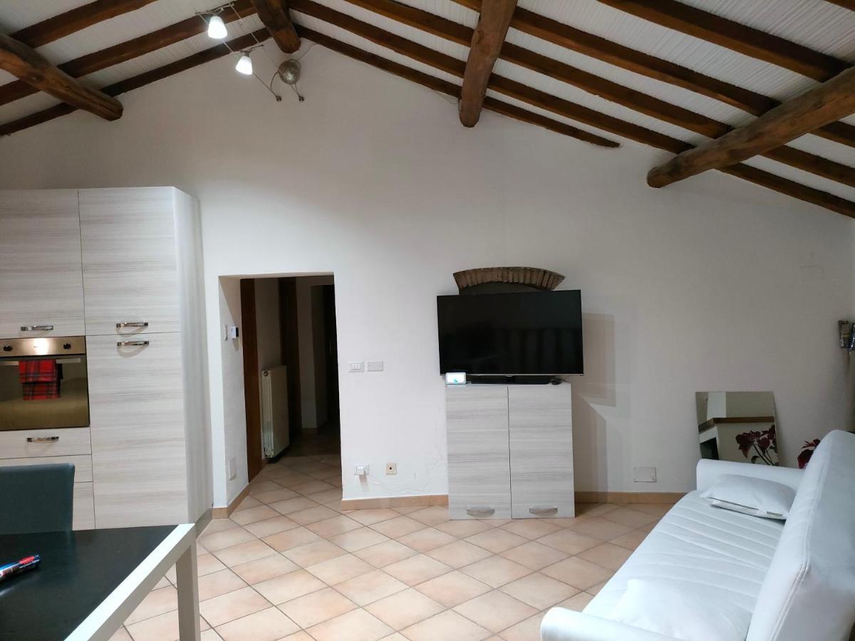 Francigena Viterbo Apartment Con Parcheggio Gratuito A Soli 2 Minuti Eksteriør billede